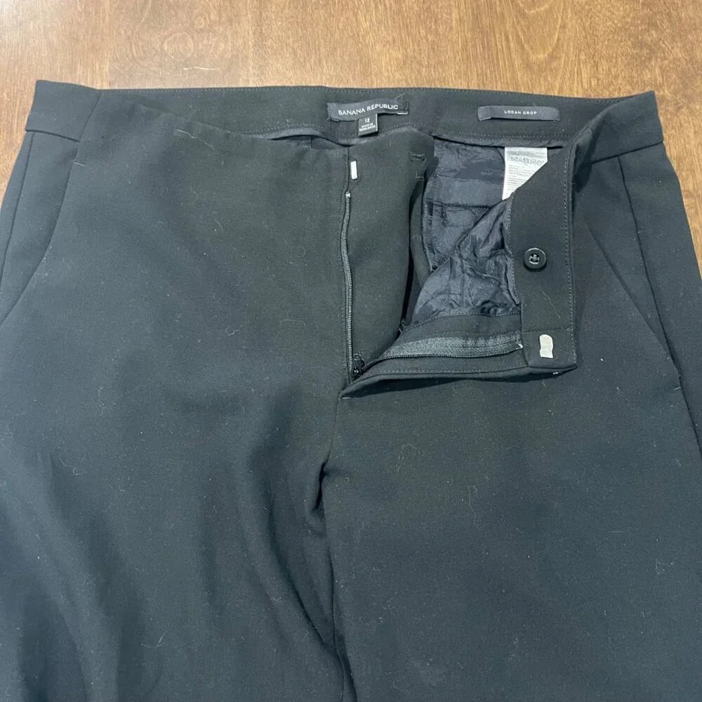 Banana Republic Logan Crop Dress Pants Women's Size 12 Black Ruffle Hems Viscose